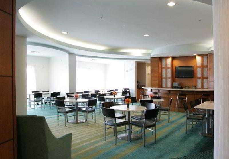 Springhill Suites Detroit Оберн-Гіллс Ресторан фото